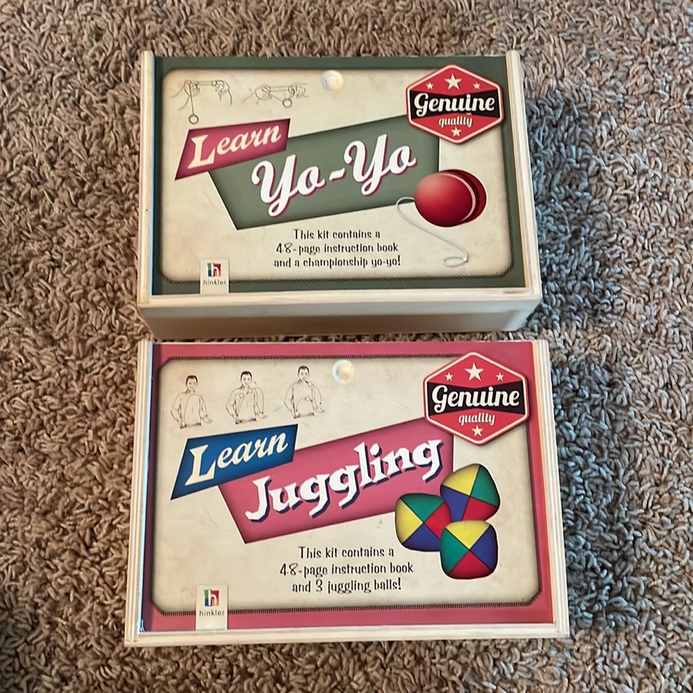 Learn to Yo-yo kit and Juggling Kit with 48 pages.